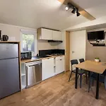 Mobil-home 35m² Avec Terrasse Pour 6 Personnes - Api-1-52-561 Granges-Aumontzey