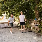 Mobil-home 35m² Avec Terrasse Pour 6 Personnes - Api-1-52-561