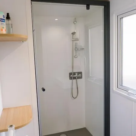 Mobil-home 35m² Avec Terrasse Pour 6 Personnes - Api-1-52-561 Kemping Granges-Aumontzey