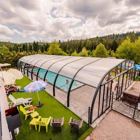 Camping Mobil-home 35m² Avec Terrasse Pour 6 Personnes - Api-1-52-561 *