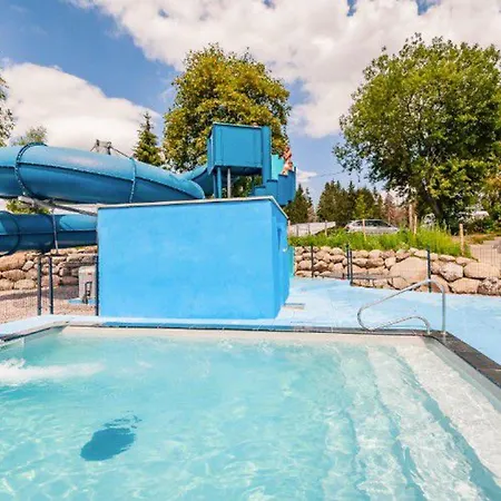 Mobil-home 35m² Avec Terrasse Pour 6 Personnes - Api-1-52-561 *