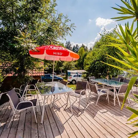 Mobil-home 35m² Avec Terrasse Pour 6 Personnes - Api-1-52-561 Camping *