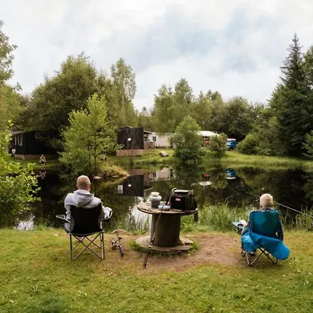 Mobil-home 35m² Avec Terrasse Pour 6 Personnes - Api-1-52-561 Camping *