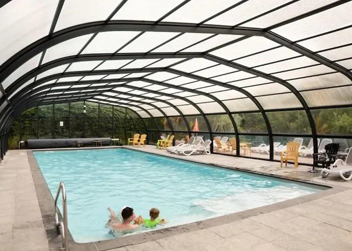 Kemp Mobil-home 35m² Avec Terrasse Pour 6 Personnes - Api-1-52-561 *