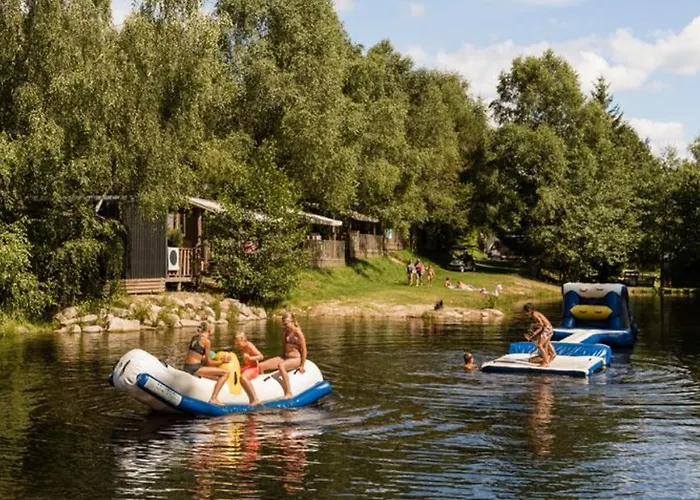 Kemp Mobil-home 35m² Avec Terrasse Pour 6 Personnes - Api-1-52-561 Granges-Aumontzey